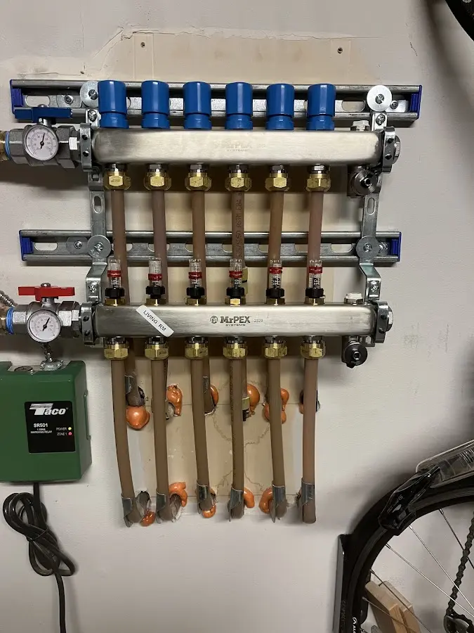 Plumber performing Leak Detection at a residential property in South Gate Ridge